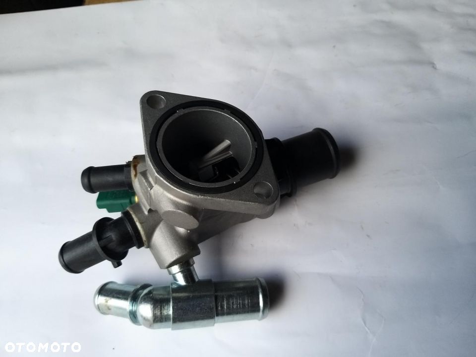 TERMOSTAT 88°C, w obudowie FIAT IDEA; LANCIA MUSA 1.9D 01.04- - 2
