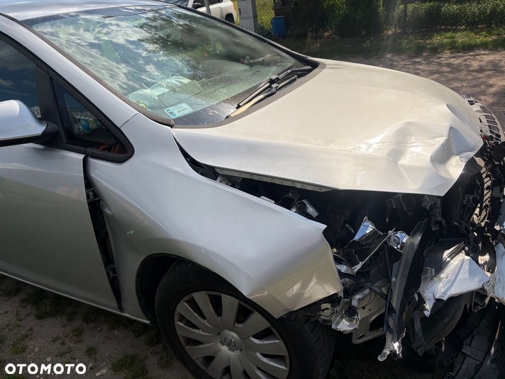 Opel Astra 1.6 EU6 - 6