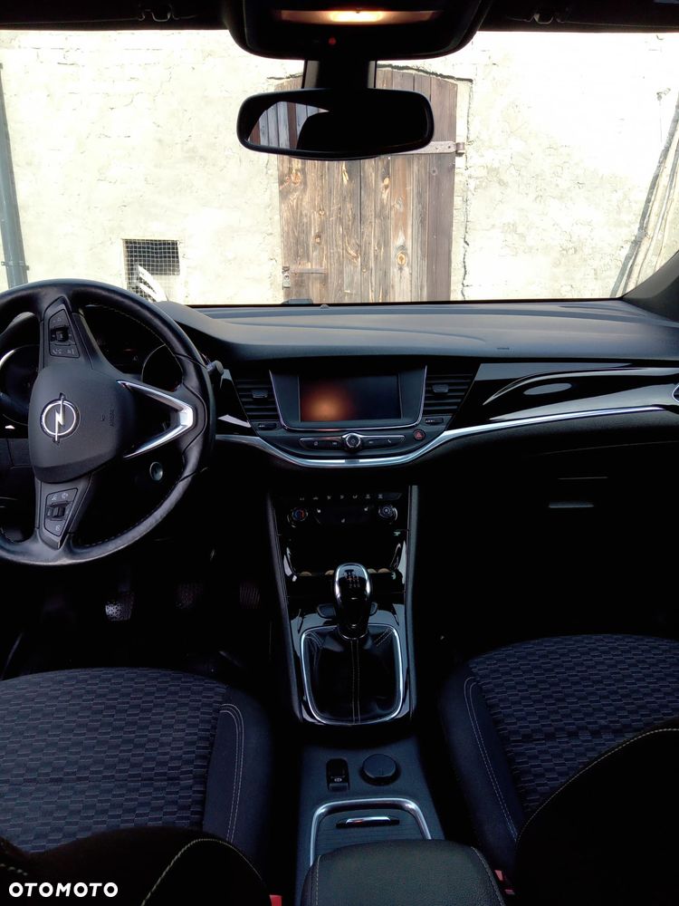 Opel Astra 1.6 CDTI Dynamic - 4