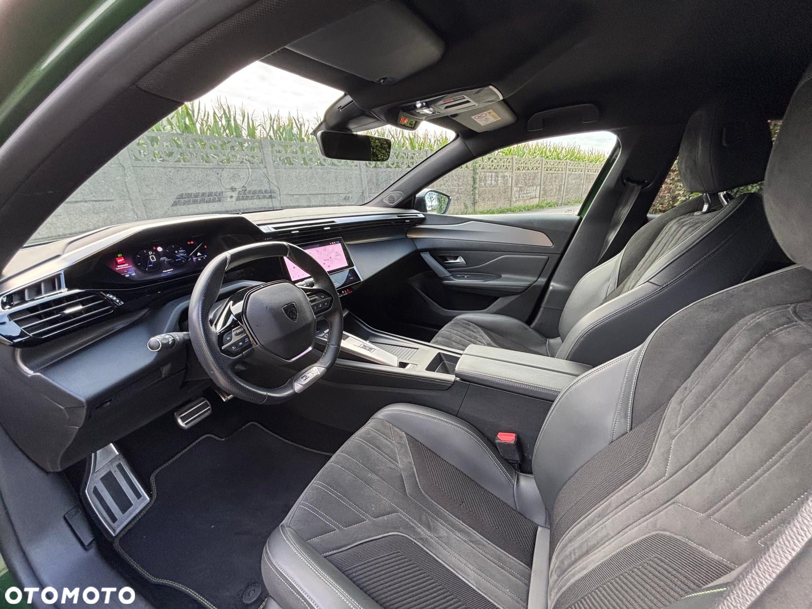 Peugeot 308 1.2 PureTech GT Pack S&S EAT8 - 17