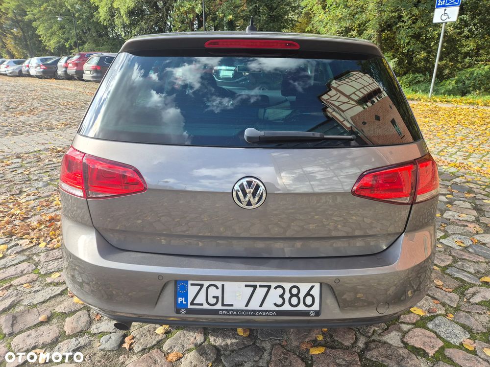Volkswagen Golf 1.6 TDI BlueMotion Technology DSG Lounge - 25