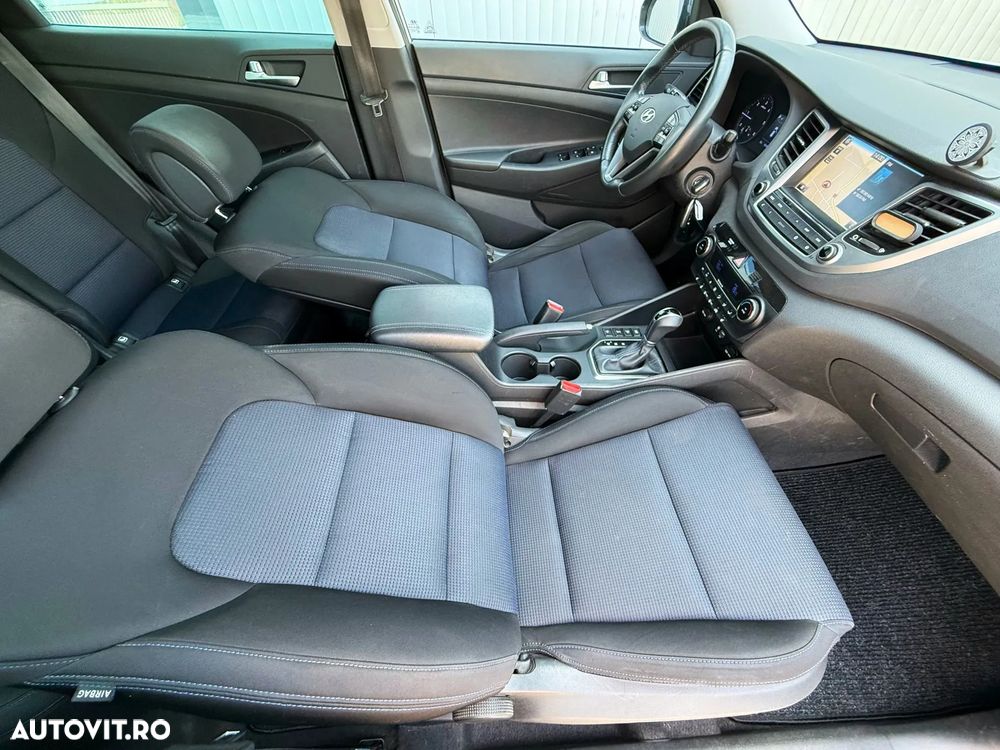 Hyundai Tucson 2.0 CRDI 4WD Automatik Advantage - 18