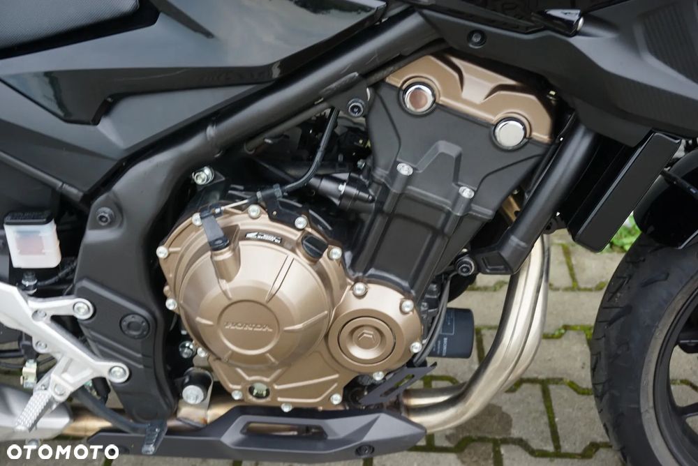 Honda CB - 11