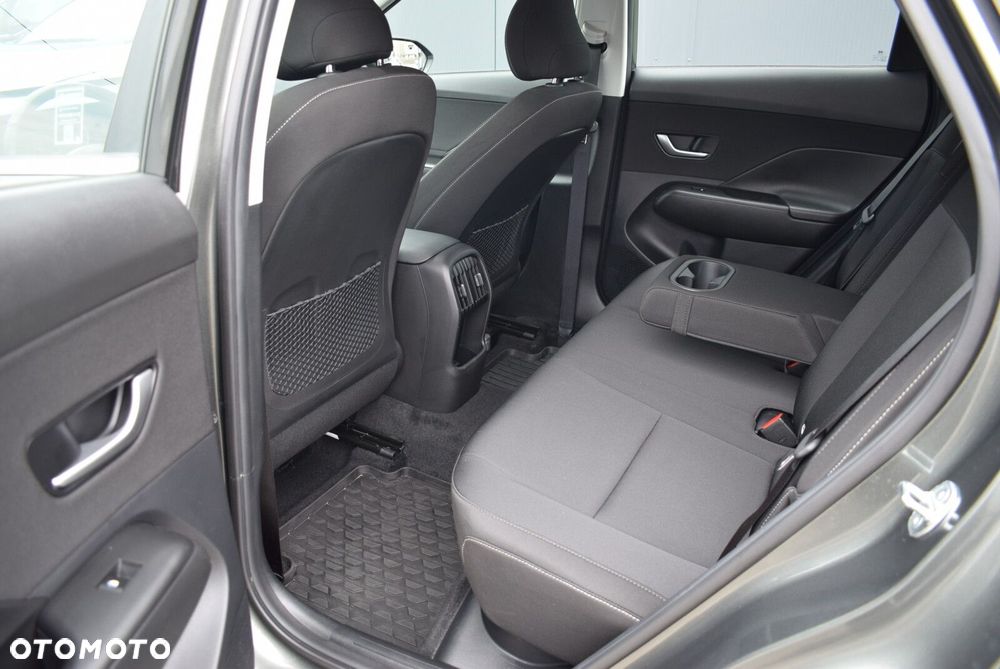 Hyundai Kona - 30