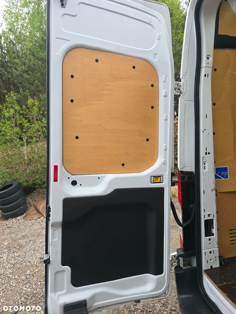 Ford Transit - 13