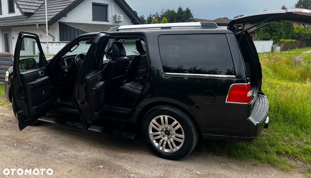 Lincoln Navigator 5.4 4x4 - 9