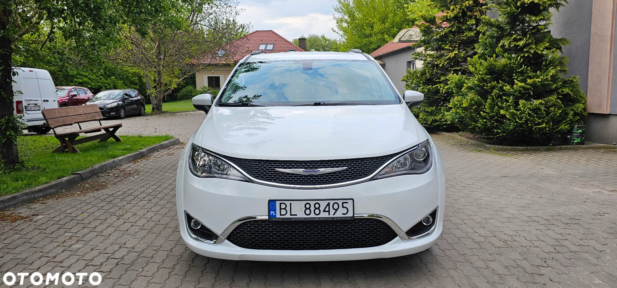 Chrysler Pacifica - 2