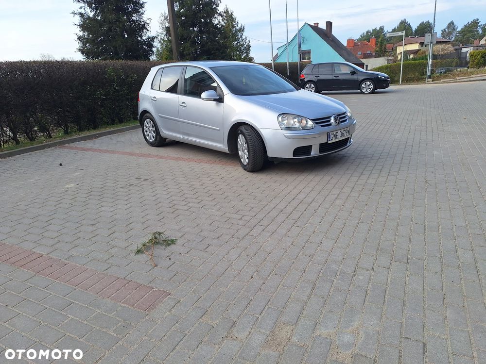 Volkswagen Golf 1.6 FSI Automatik Goal - 24