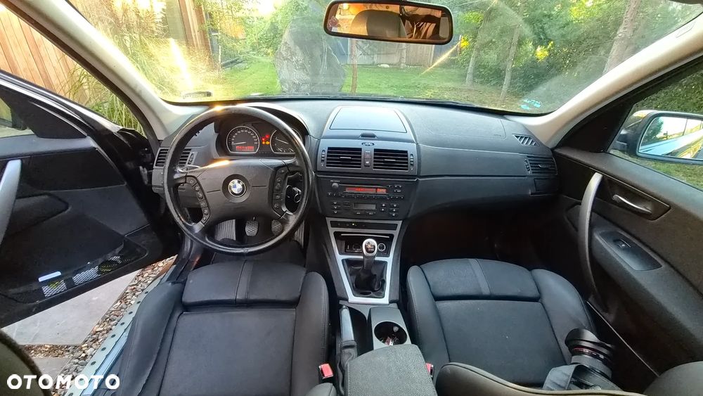 BMW X3 2.0d - 10