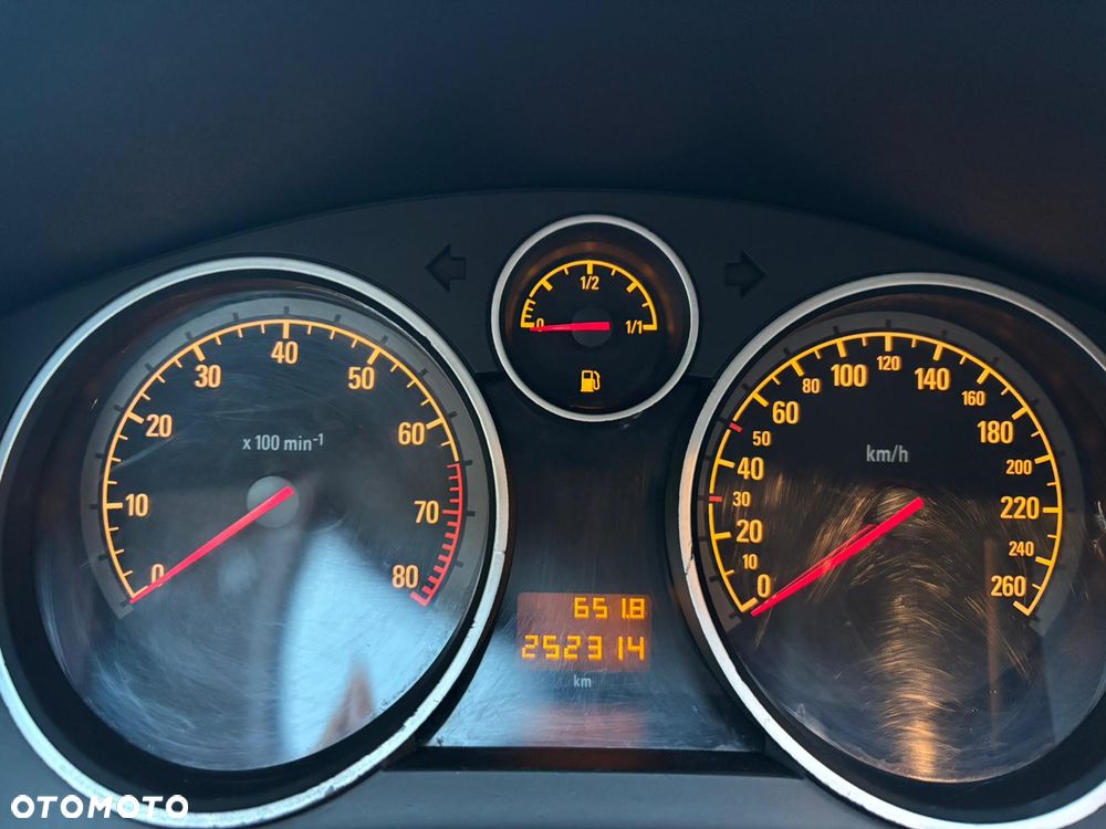 Opel Astra 1.6 Cosmo - 3