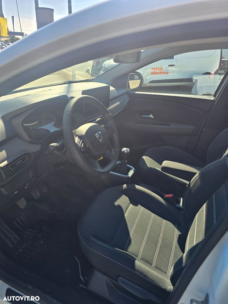 Dacia Logan - 25