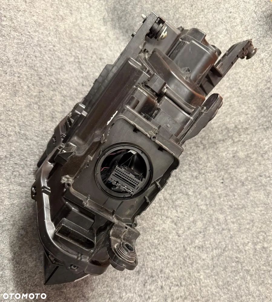 VW Passat B8 lift 2019-  Lampa przód przednia lewa FULL LED 3G1941081P IQ.LIGHT 3G1.941.081 P - 8