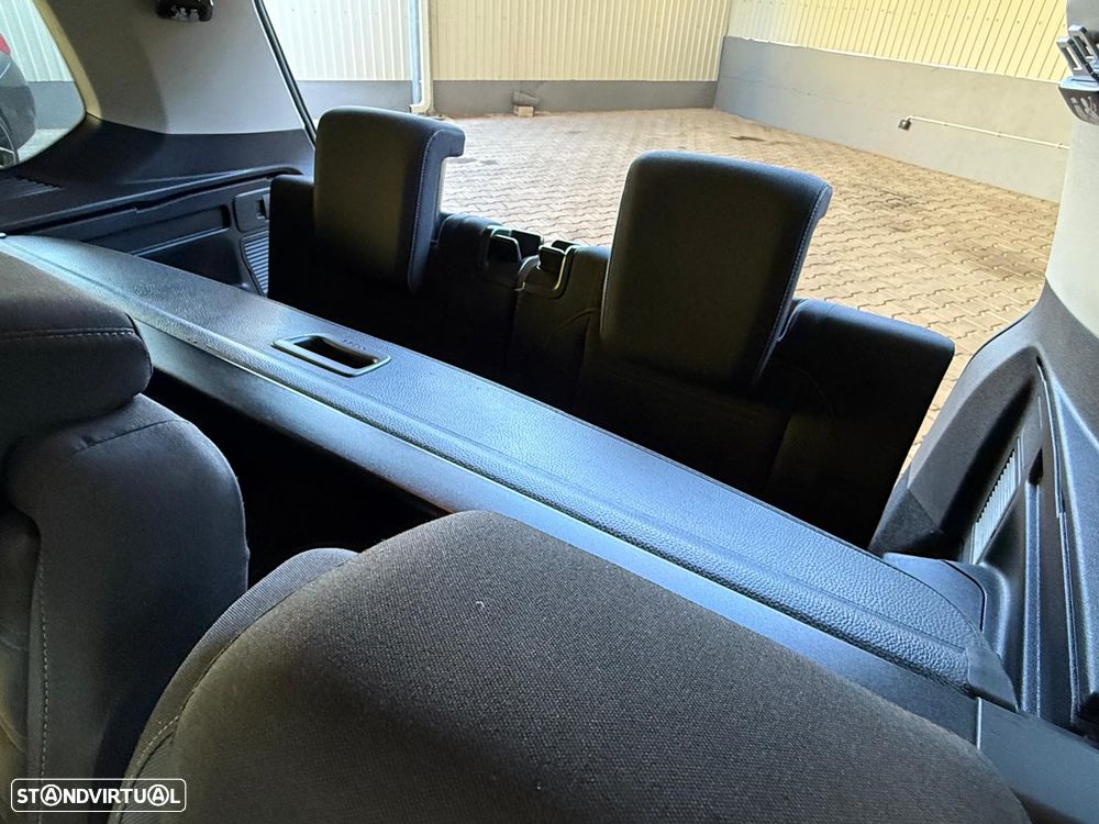 VW Touran 1.6 TDI SCR (BlueMotion ) DSG Comfortline - 27