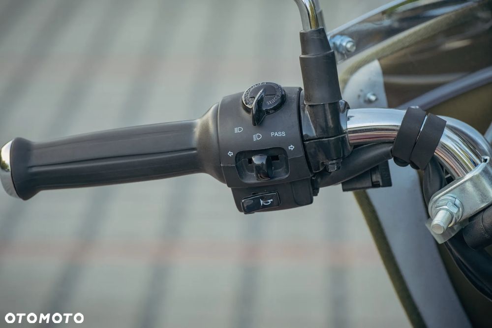 Royal Enfield Bullet 350 - 21