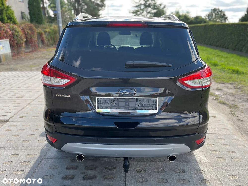 Ford Kuga 2.0 TDCi 2x4 Titanium - 10