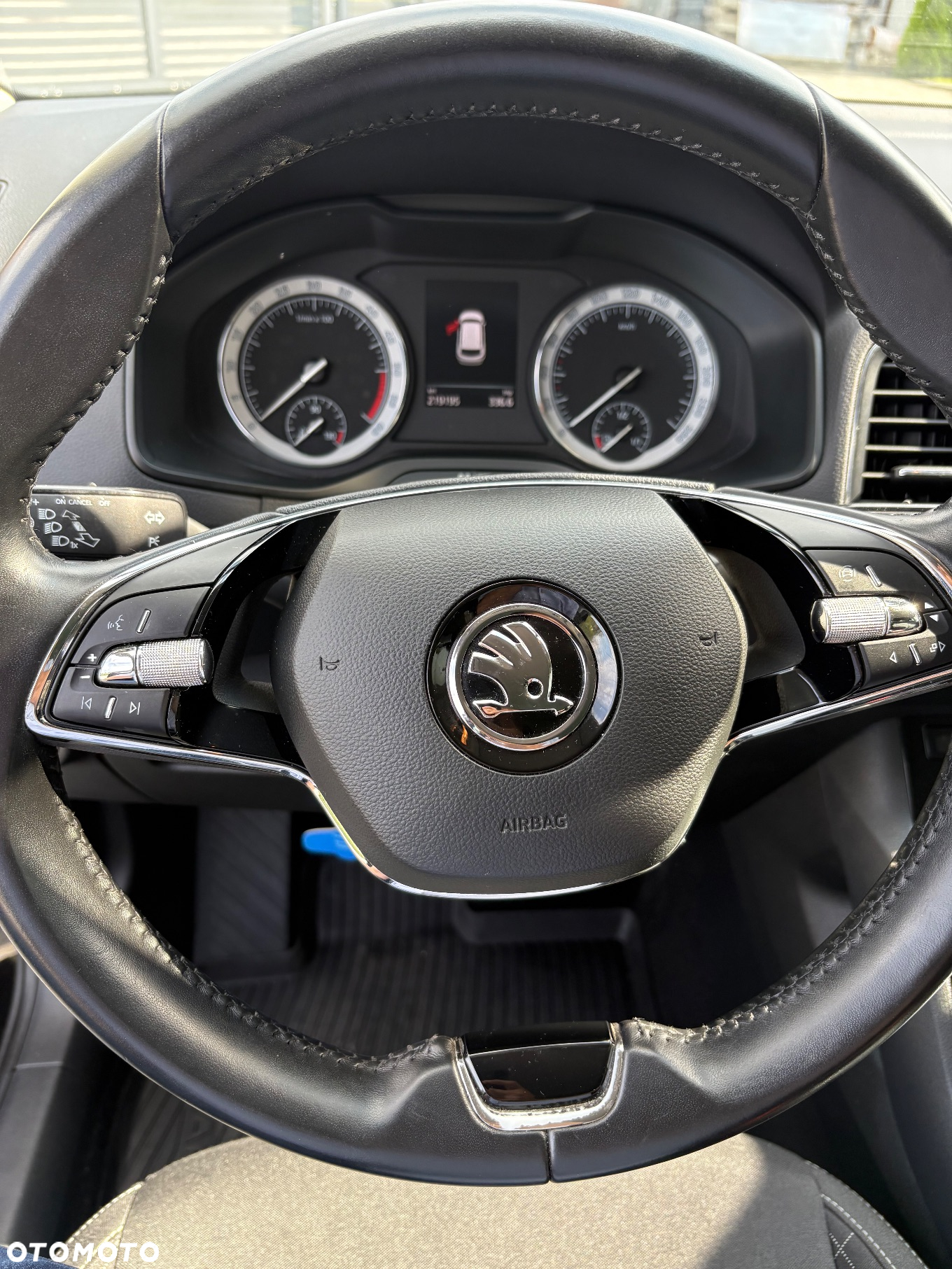 Skoda Karoq 1.6 TDI SCR 4x2 Ambition - 11