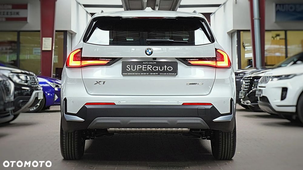 BMW X1 sDrive18i - 10