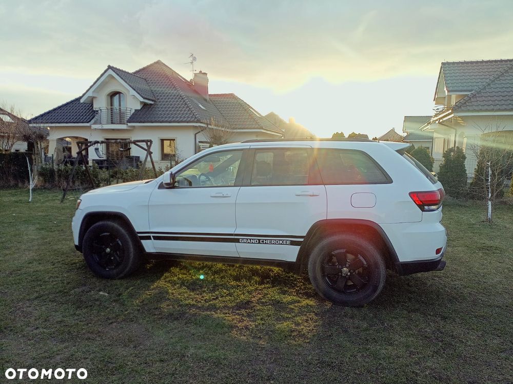 Jeep Grand Cherokee - 8
