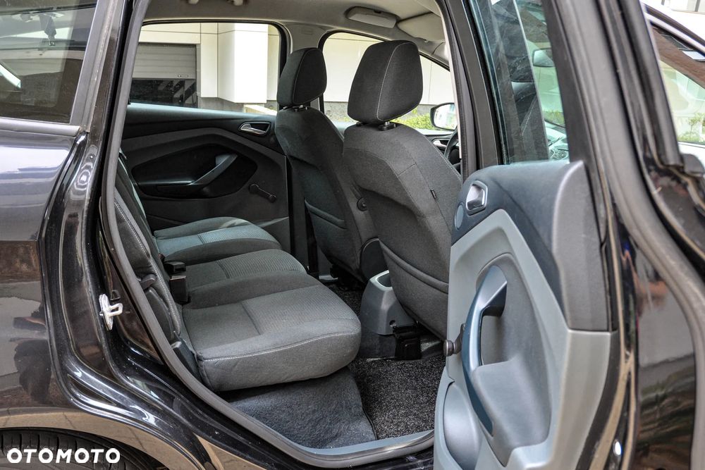 Ford C-MAX - 12