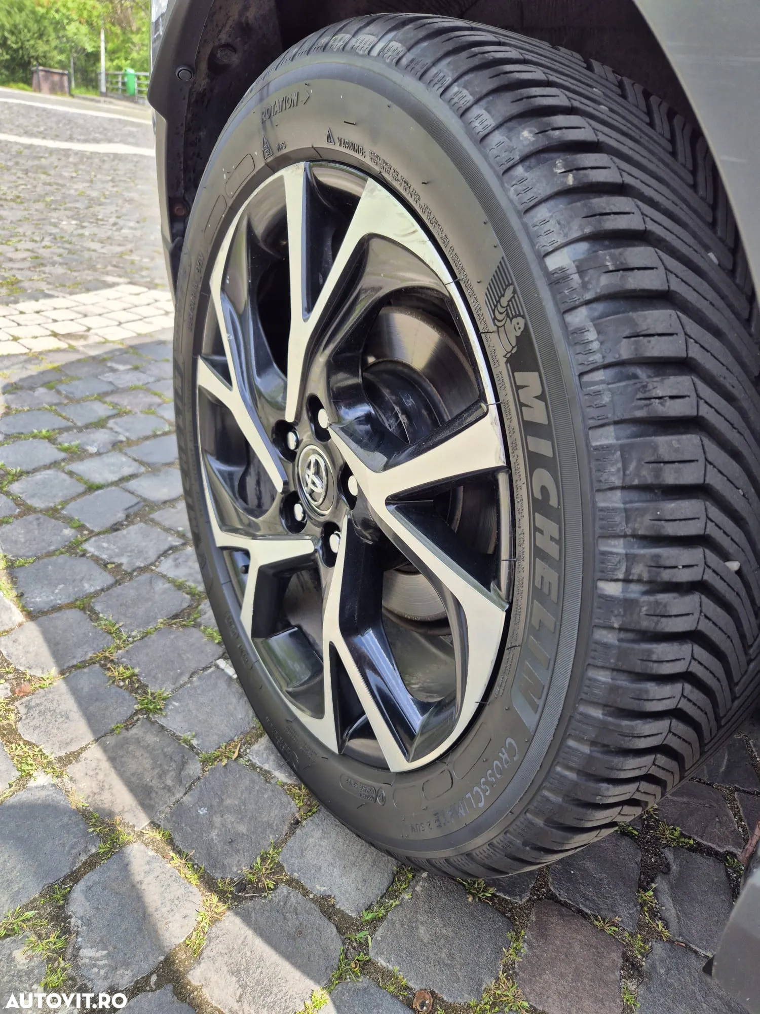 Toyota C-HR 1.8 HSD 4x2 CVT C-ult - 7