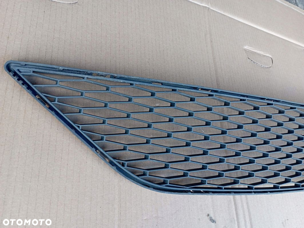 SEAT IBIZA IV 4 KRATKA ŚRODKOWA ZDERZAKA PRZÓD 6J0853667 - 2