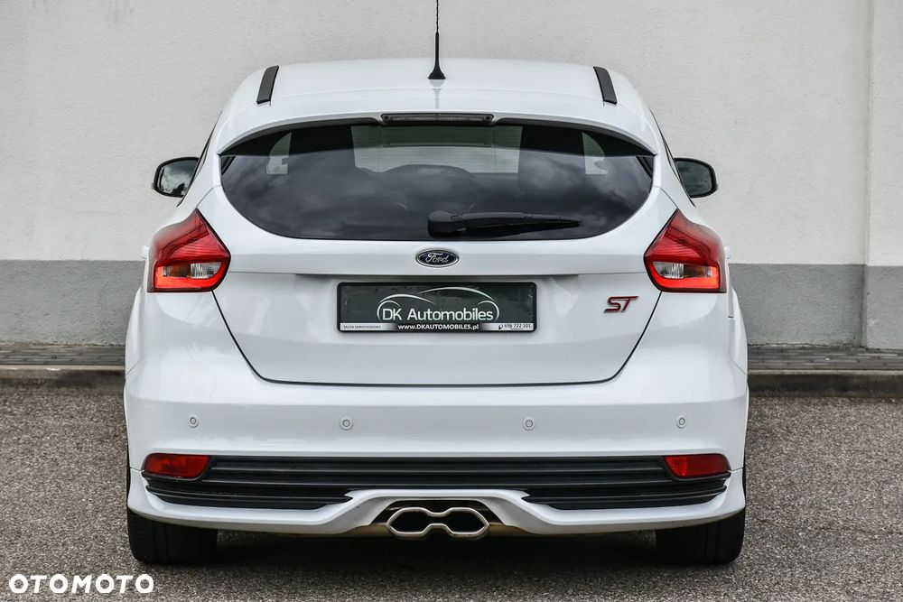 Ford Focus 2.0 EcoBoost ST mit Leder-Sport-Paket - 7