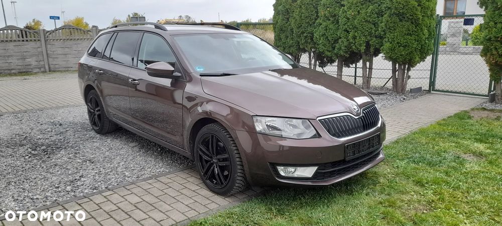 Skoda Octavia 1.6 TDI DPF Ambition Green tec - 12