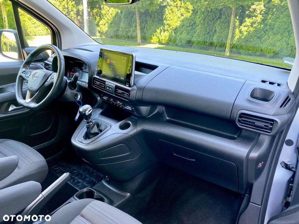Opel Combo 1.2 Turbo Start/Stop Innovation - 35