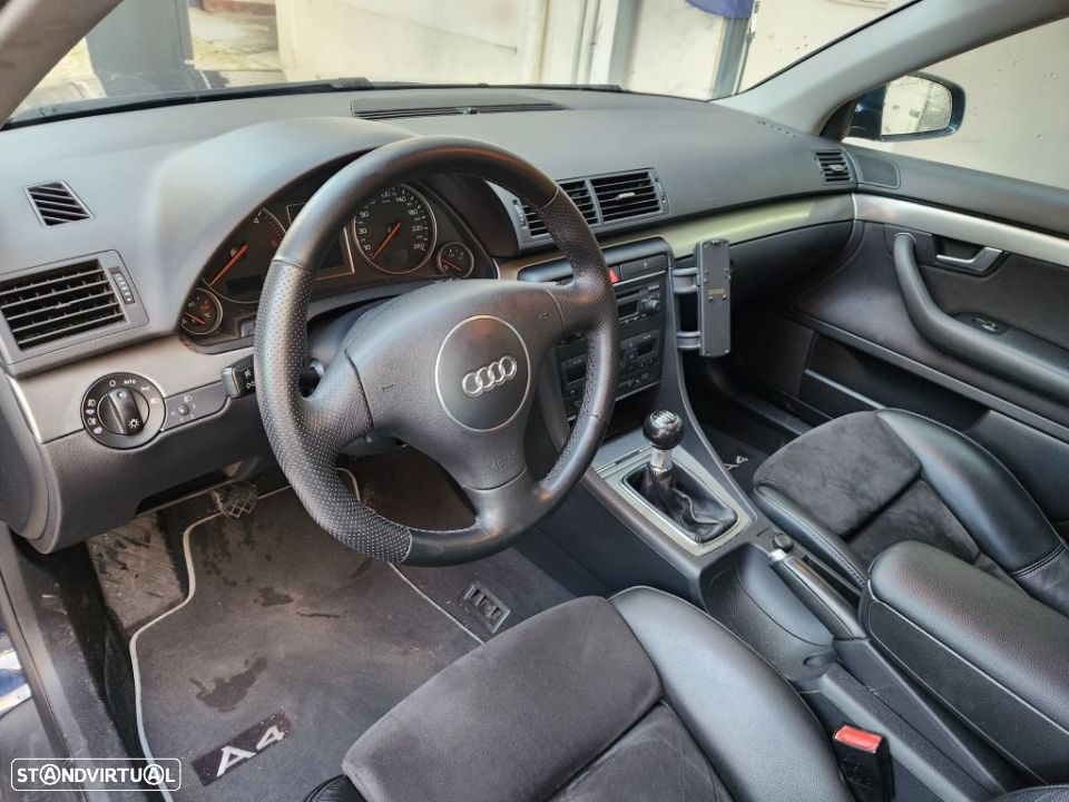 Audi A4 Avant 2.5 TDi V6 Sport - 13