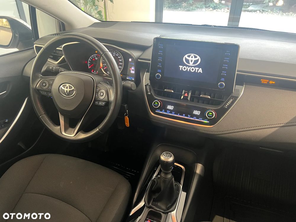 Toyota Corolla 1.5 Comfort - 13