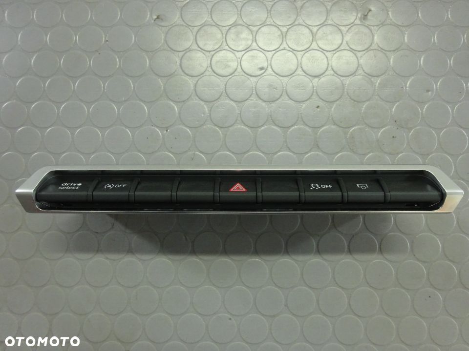 81A925301J panel sterowania Audi Q2 81A czesci