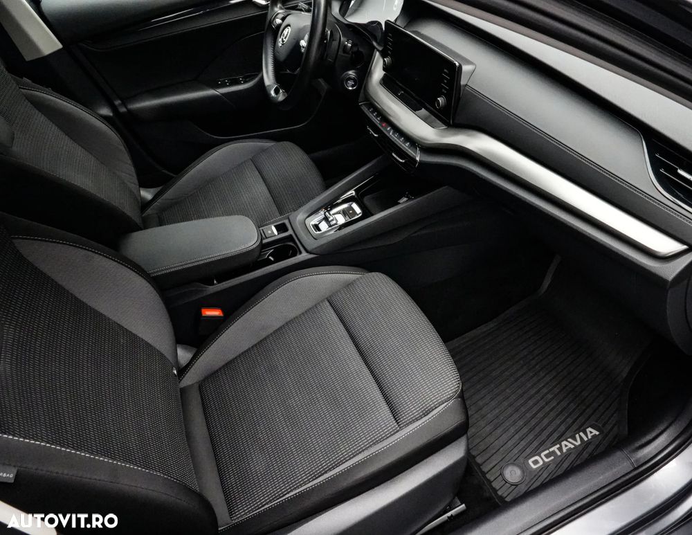 Skoda Octavia 2.0 TDI DSG Style - 12