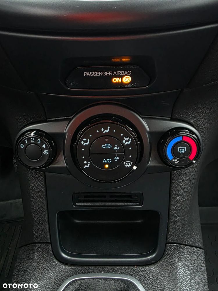 Ford Fiesta 1.25 Trend EU5 - 17