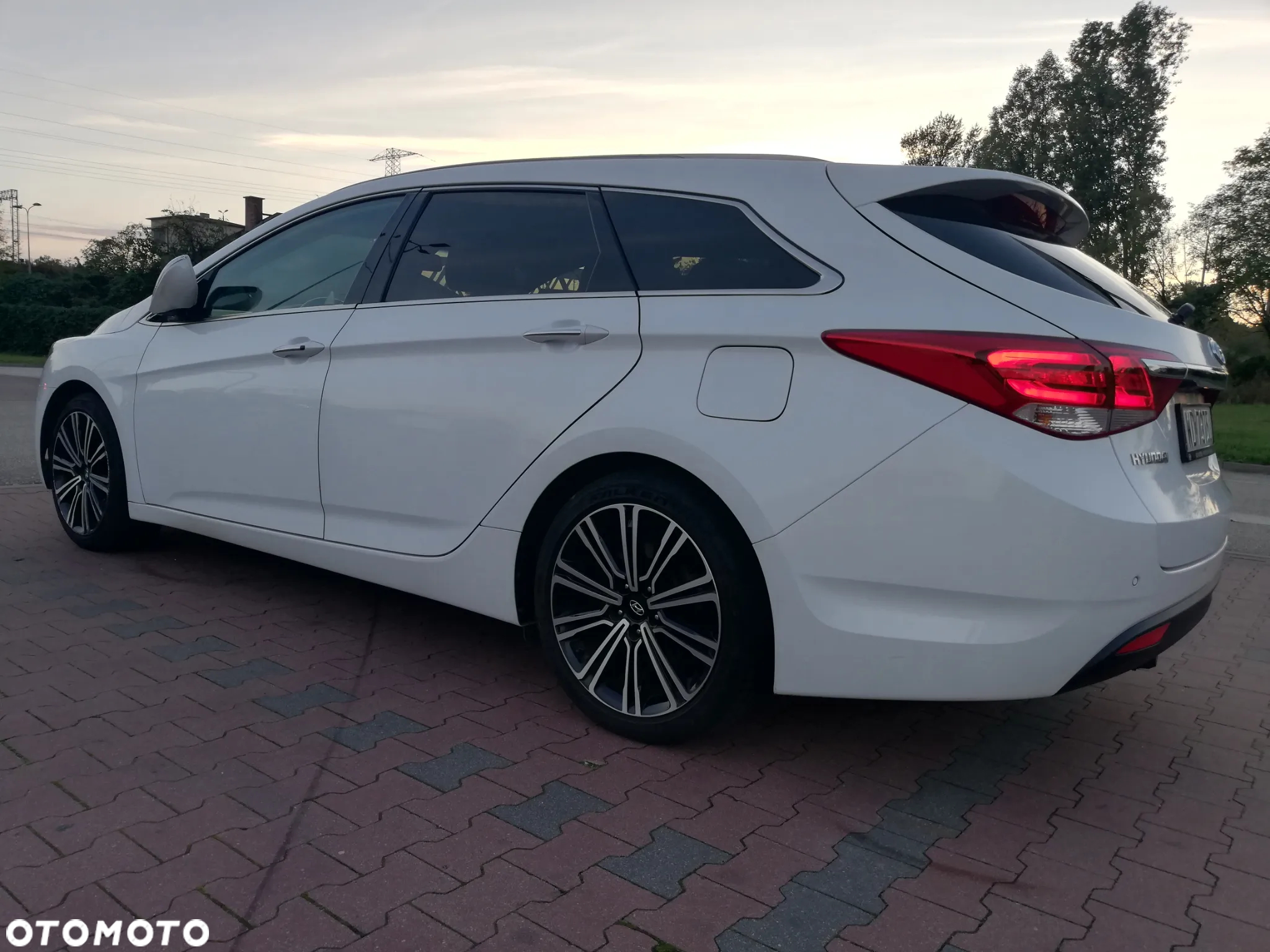 Hyundai i40 Kombi 1.7 CRDi Premium - 13