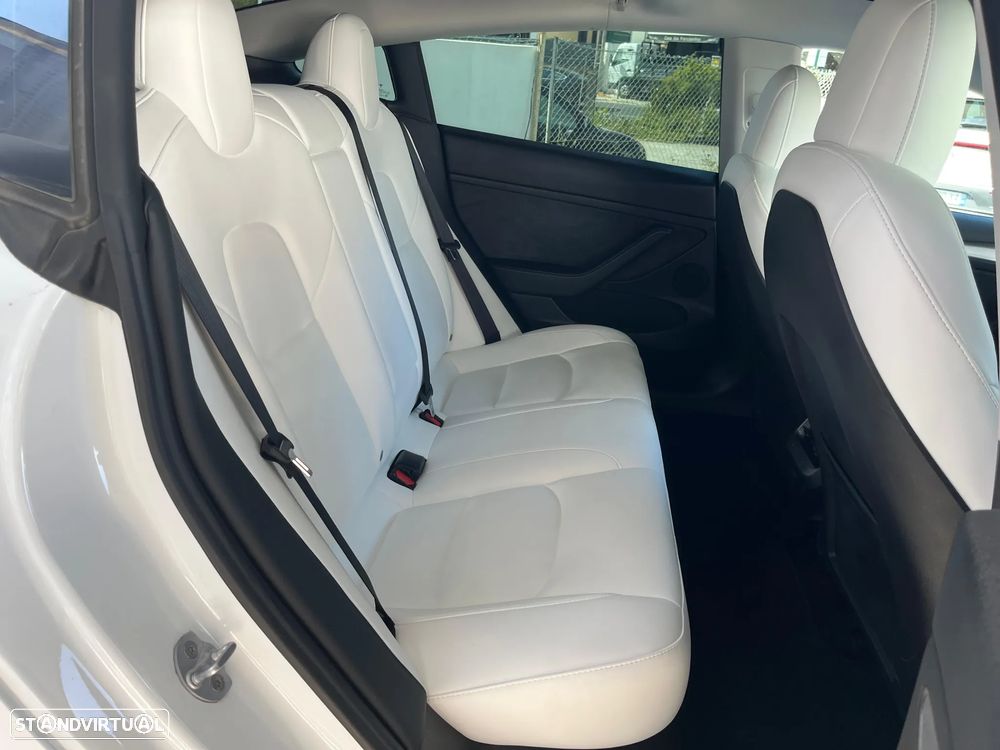 Tesla Model 3 Standard Range Plus RWD - 11