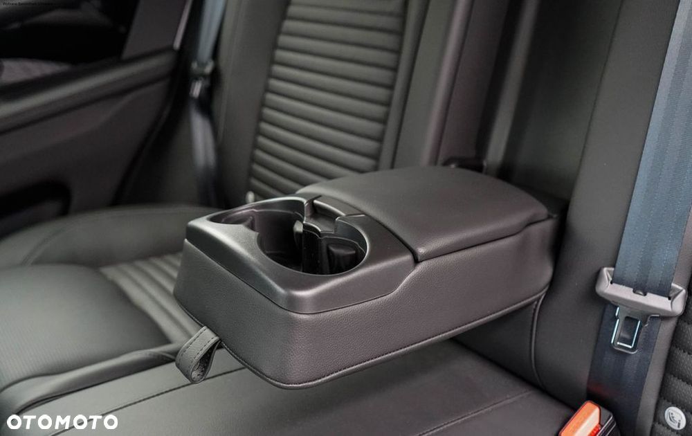 Land Rover Discovery Sport - 31