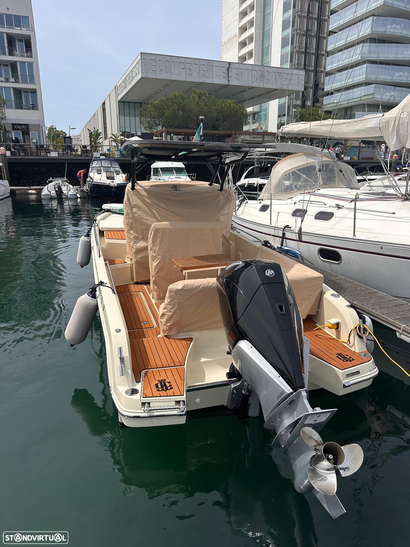 Invictus Yachts CX 240 - 7