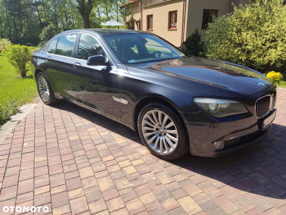 BMW Seria 7 730d - 32
