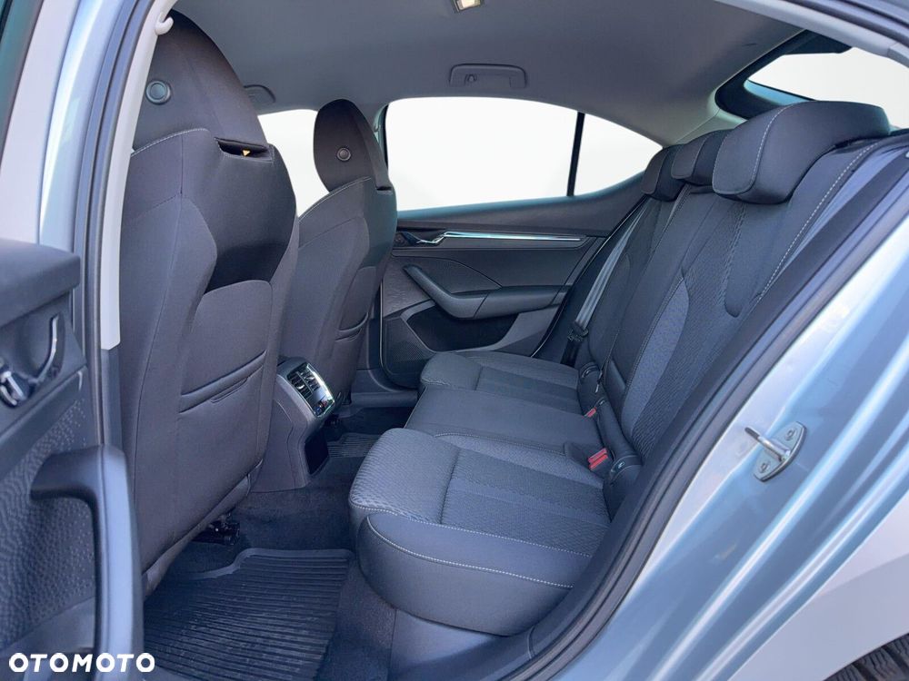 Skoda Octavia 2.0 TSI 4x4 Style DSG - 10