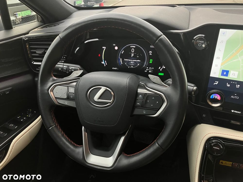 Lexus NX 450h+ Omotenashi AWD - 24