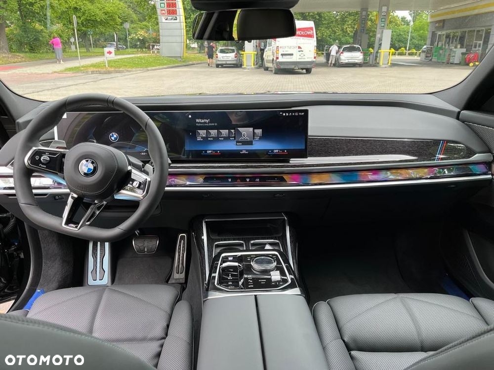 BMW Seria 7 740d xDrive sport - 4