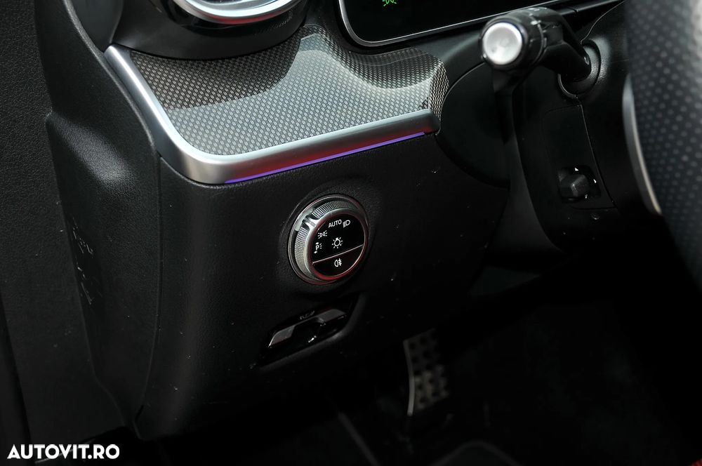 Mercedes-Benz C 300 4MATIC 9G-TRONIC AMG Line - 25