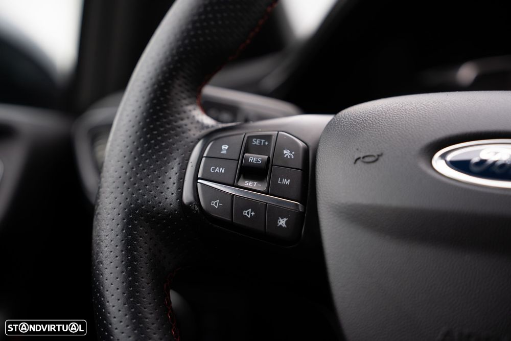 Ford Fiesta 1.0 EcoBoost ST-Line - 17