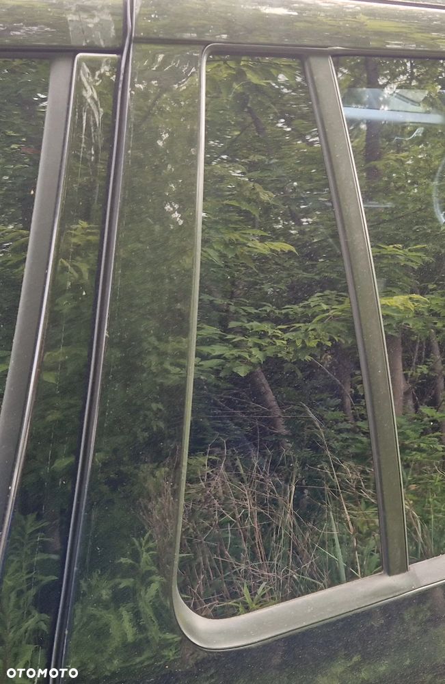 SKODA OCTAVIA II KOMBI SZYBA DRZWI PRAWY TYŁ - 1