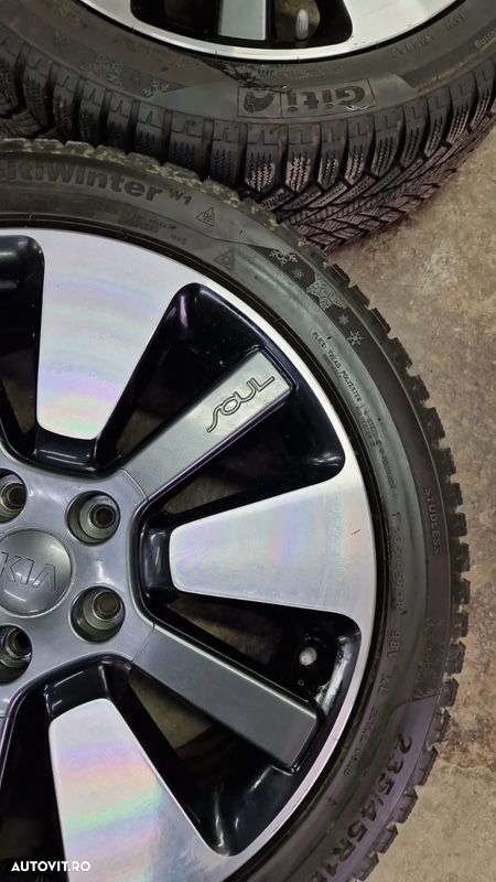 Set jante aliaj KIA SOUL an 2014-2019 cu cauciucuri 225/45R18 de iarna - 2