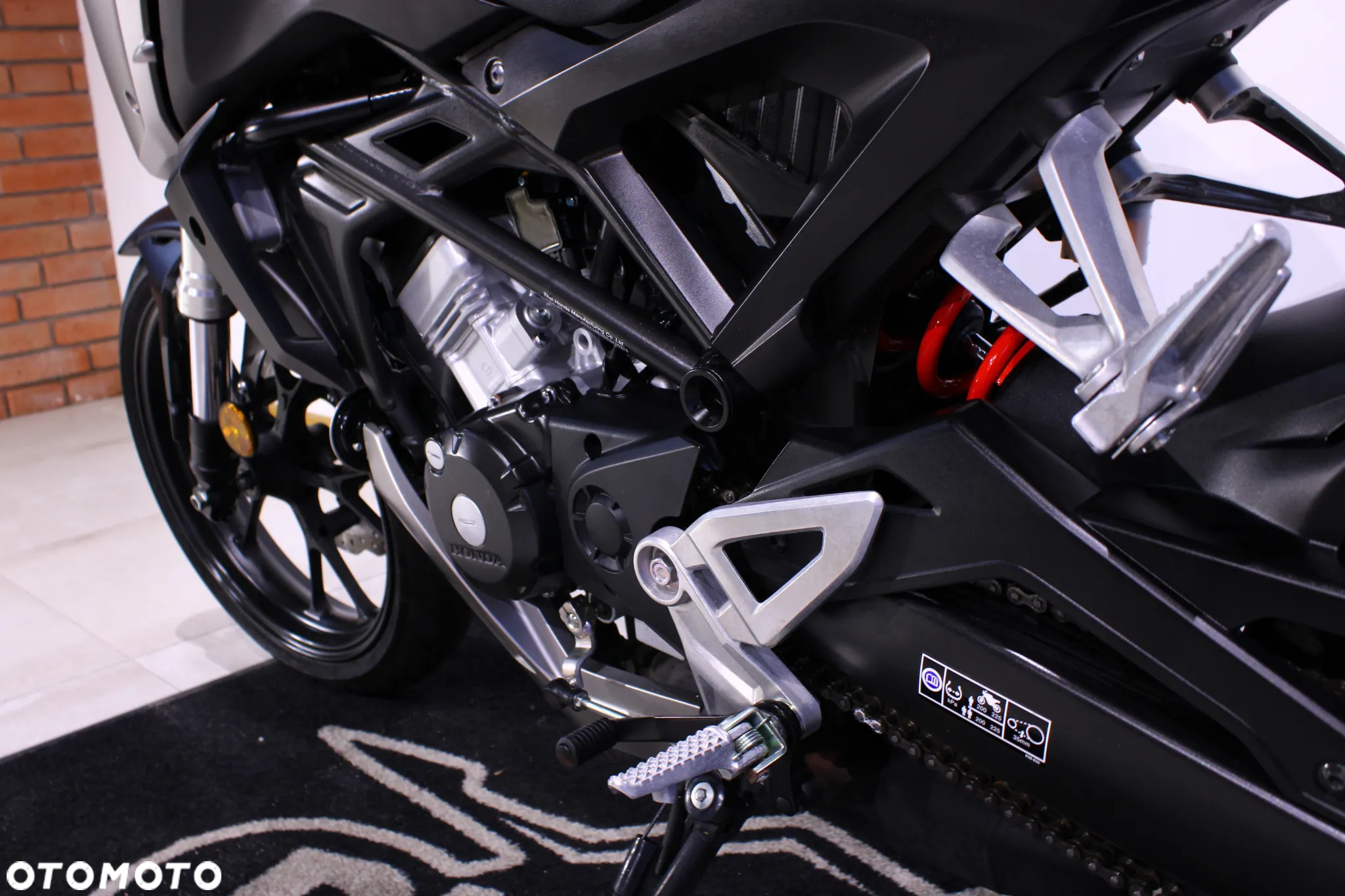 Honda CB - 24