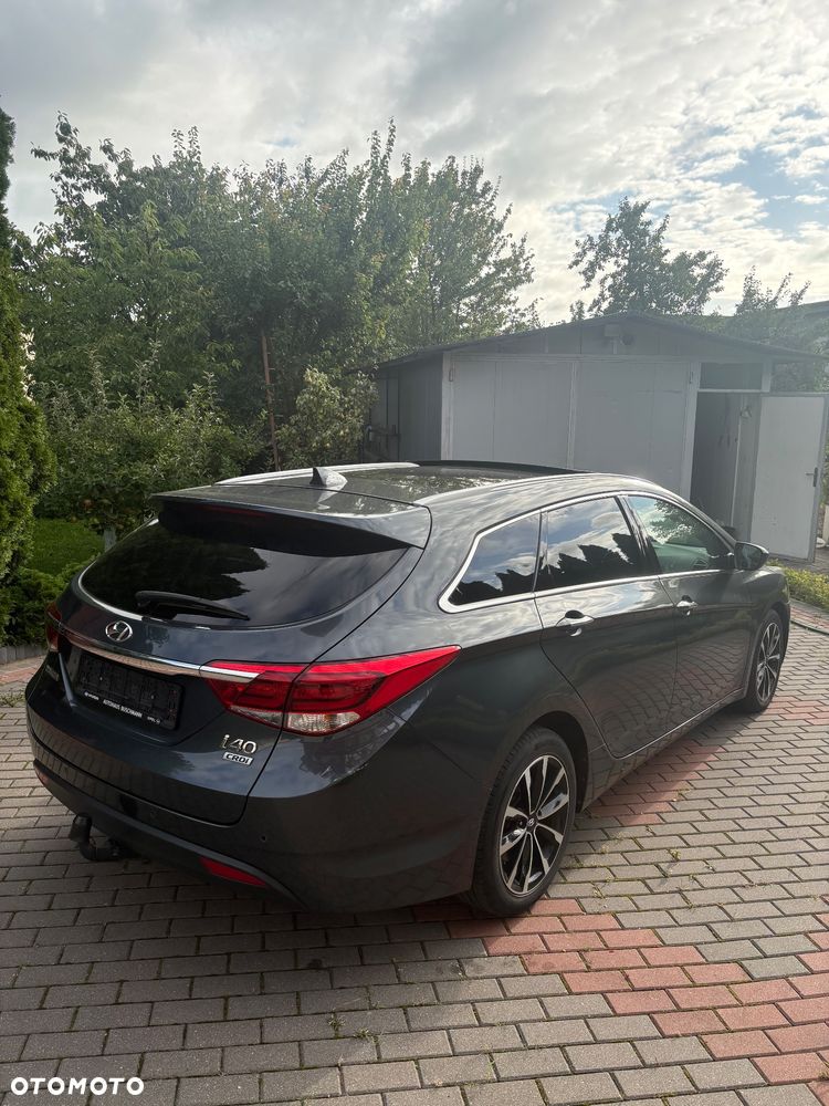 Hyundai i40 Kombi blue 1.7 CRDi DCT Premium - 3