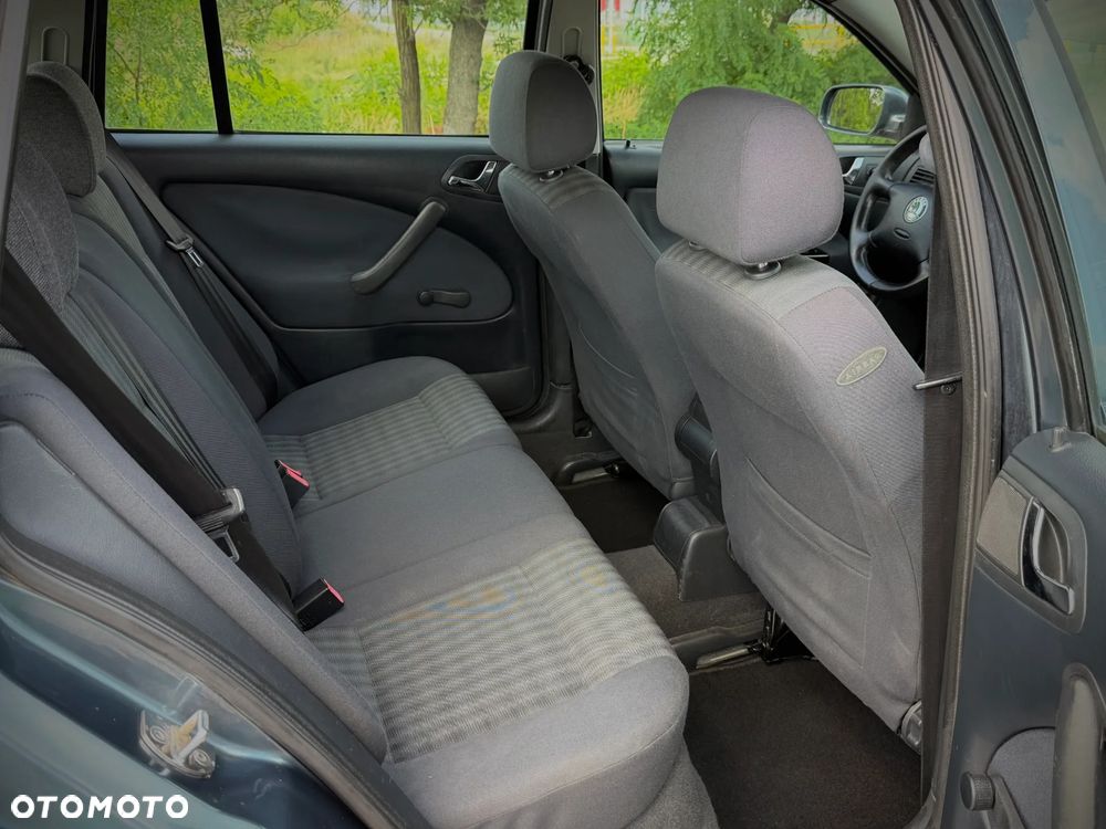 Skoda Octavia 2.0 Combi Ambiente - 11
