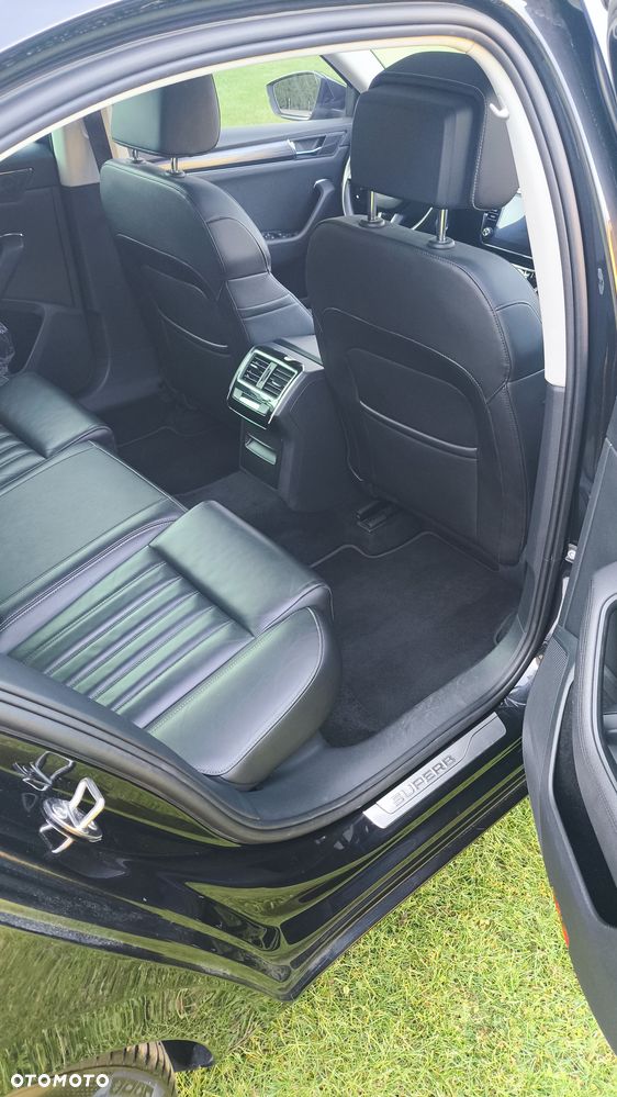 Skoda Superb 2.0 TDI Sportline DSG7 - 20