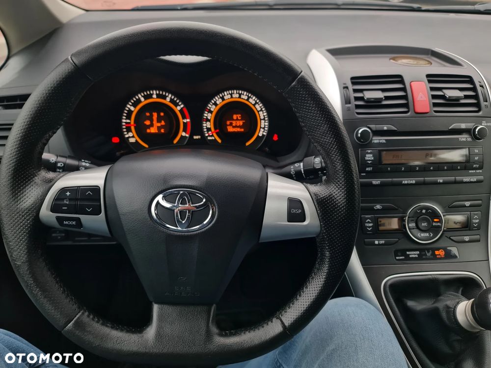 Toyota Auris 1.33 VVT-i Life - 25